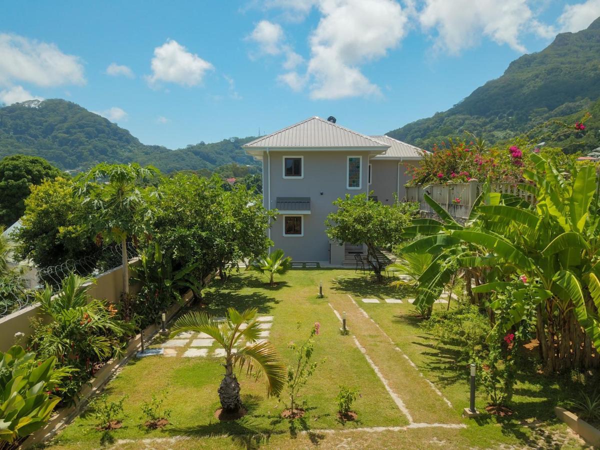 Whispering Palms Apartamento Bel Ombre Exterior foto