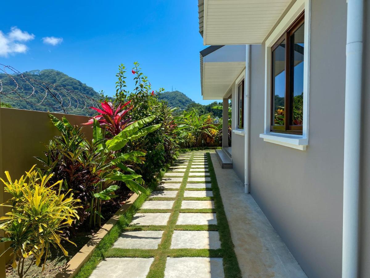 Whispering Palms Apartamento Bel Ombre Exterior foto